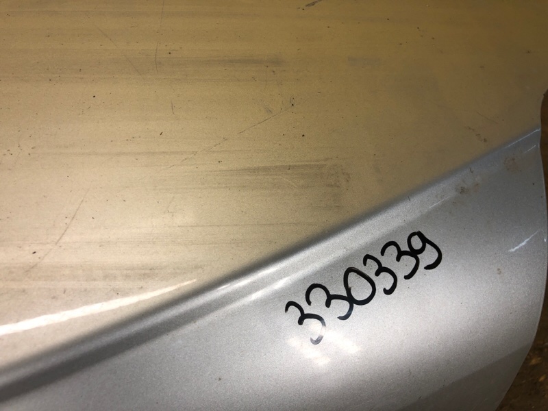 Крышка багажника AVENSIS 03-08