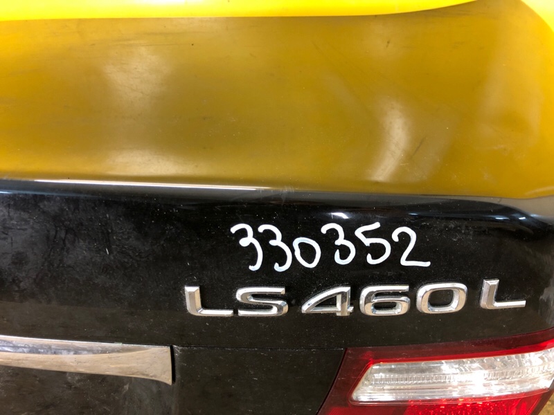 Крышка багажника LS460 06-12