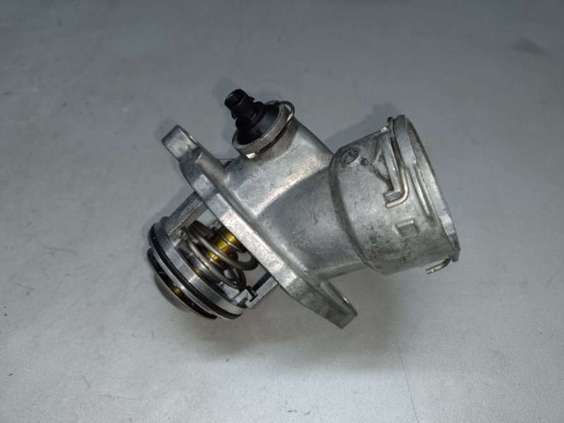 Запчасть термостат MERCEDES E-CLASS W211 02-09 2008 W211 M272972 3.5 A 272 200 01 15 Б/У Термостат MERCEDES E-CLASS W211 02-09 2008 W211 M272972 3.5 A 272 200 01 15 Б/У