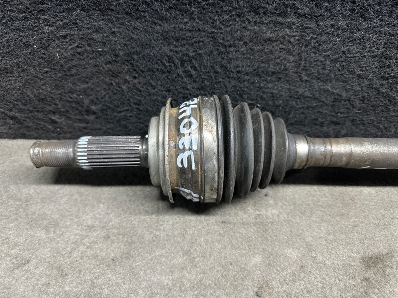 Привод передний правый TOYOTA PRIUS C/AQUA 11-14 NHP10L 1NZ-FXE 1.5L Привод передний правый TOYOTA PRIUS C/AQUA 11-14 NHP10L 1NZ-FXE 1.5L