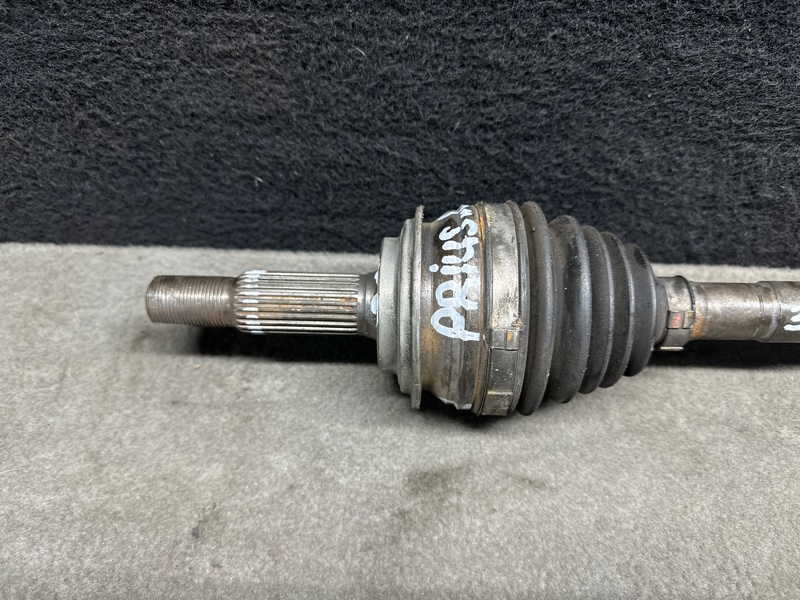 Привод передний левый TOYOTA PRIUS C/AQUA 11-14 NHP10L 1NZ-FXE 1.5L Привод передний левый TOYOTA PRIUS C/AQUA 11-14 NHP10L 1NZ-FXE 1.5L