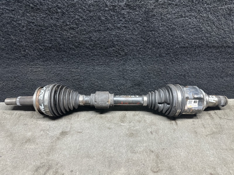 Привод передний левый TOYOTA PRIUS - 30 09-17 2013 1.8 2ZRFXE 43420-47030 Б/У