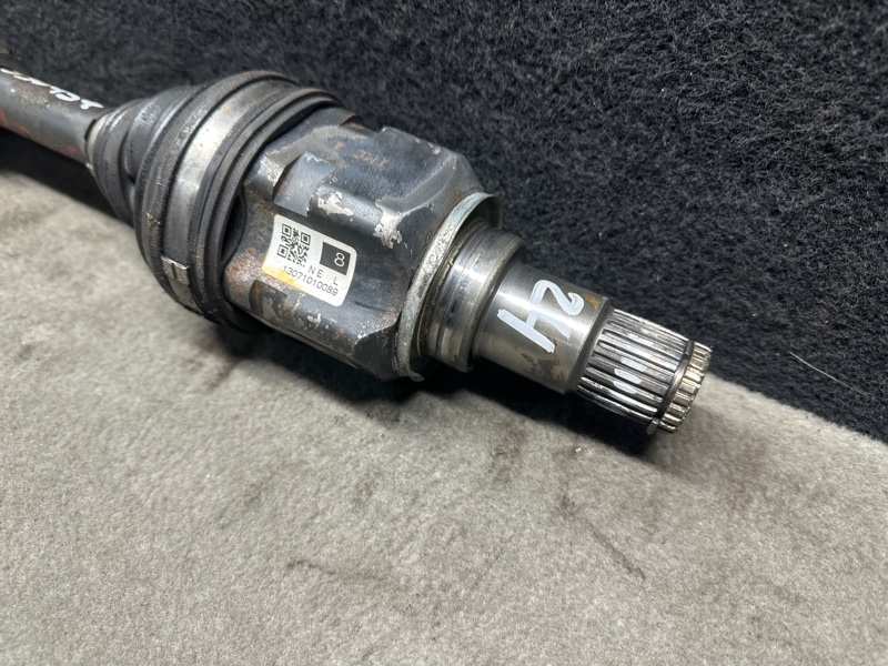 Привод передний левый PRIUS - 30 09-17 2013 1.8 2ZRFXE