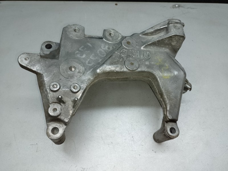 Кронштейн опоры двигателя правый X-TRAIL/ROGUE T32 13-20 2015 2.5 QR25DE