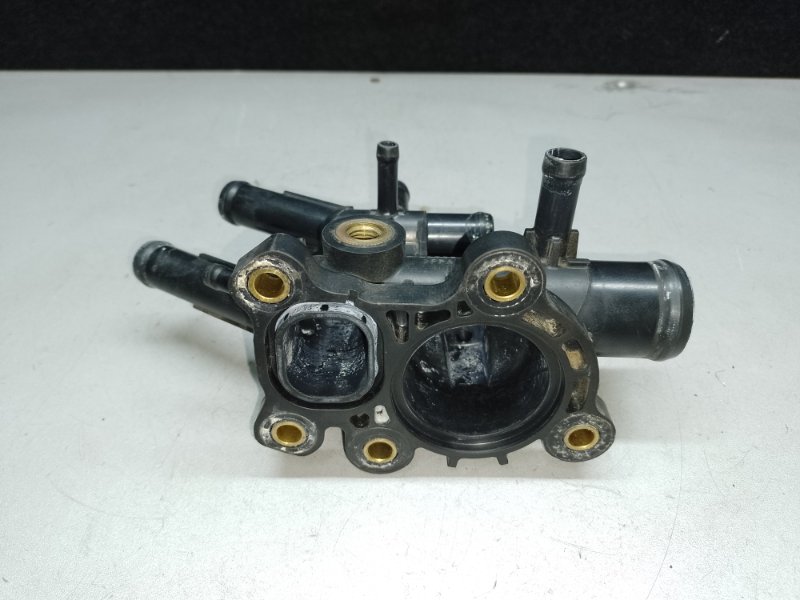 Фланец системы охлаждения X-TRAIL/ROGUE T32 13-20 2015 2.5 QR25DE