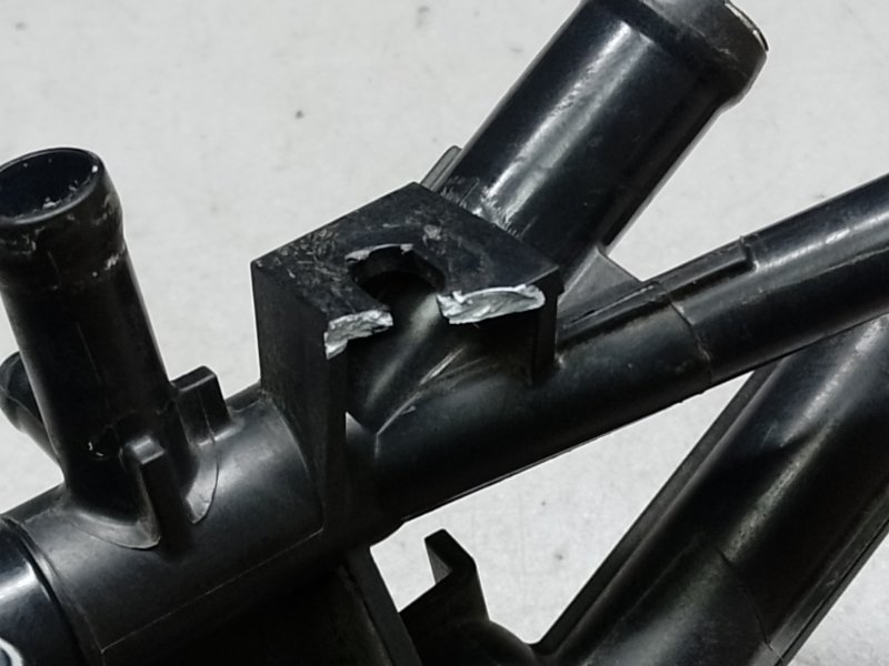 Фланец системы охлаждения X-TRAIL/ROGUE T32 13-20 2015 2.5 QR25DE