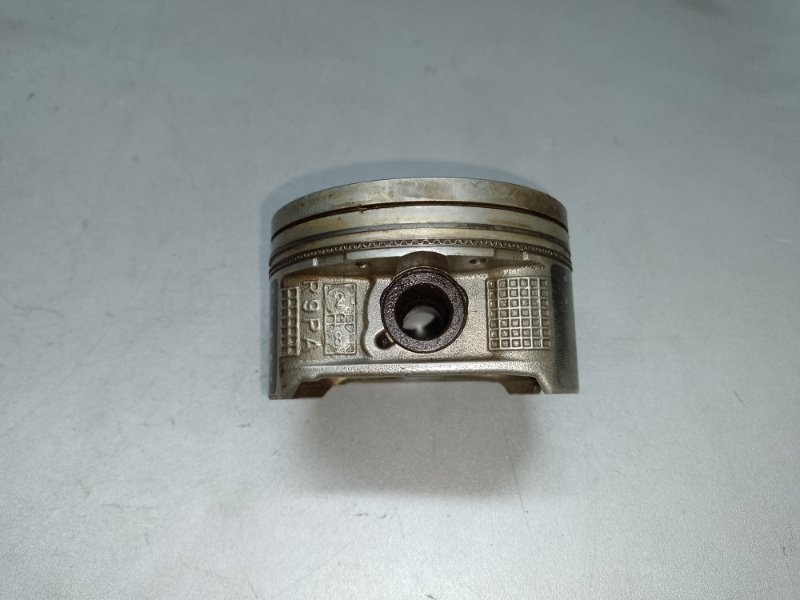 Поршень передний левый PILOT 15- 2017 3.5L