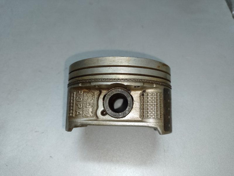 Поршень передний левый PILOT 15- 2017 3.5L