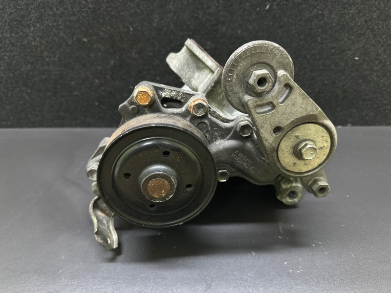 Корпус термостата CAMRY 55 14-17 2015 ASV50 2.5 2ARFE