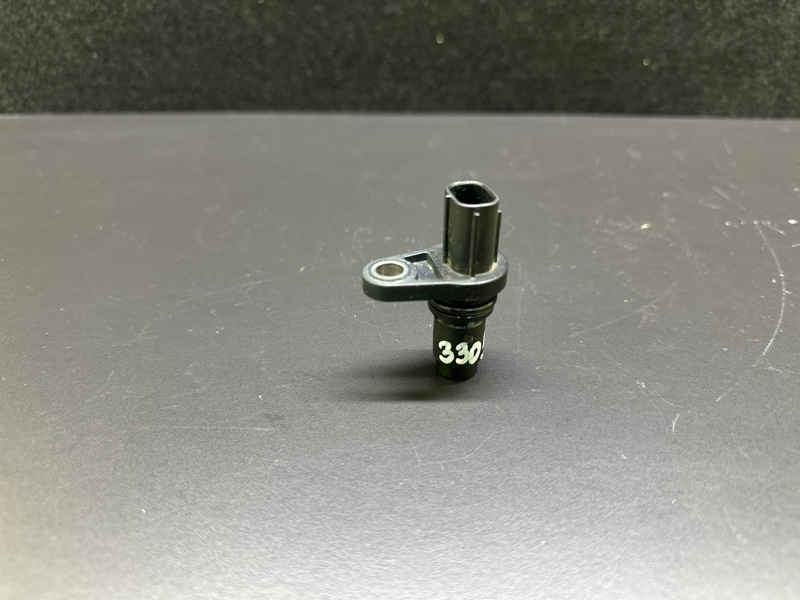 Датчик положения распредвала CAMRY 55 14-17 2015 ASV50 2.5 2ARFE