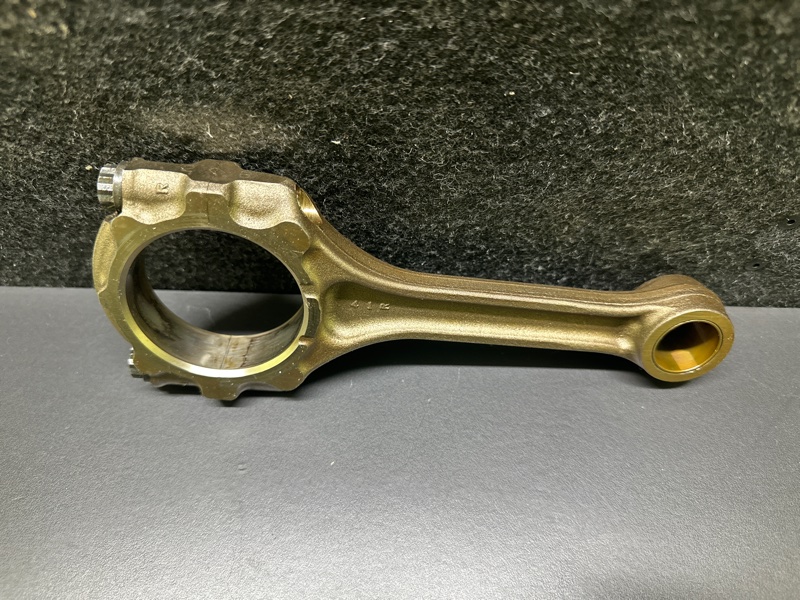 Шатун CAMRY 55 14-17 2015 ASV50 2.5 2ARFE Шатун CAMRY 55 14-17 2015 ASV50 2.5 2ARFE