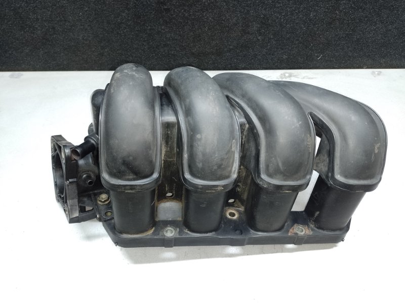 Коллектор впускной TOYOTA MATRIX 02-08 2002 ZZE132 1.8L 1ZZ-FE 17120-0D040 Б/У