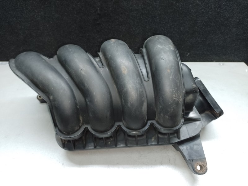 Коллектор впускной TOYOTA MATRIX 02-08 ZZE132 1.8L 1ZZ-FE