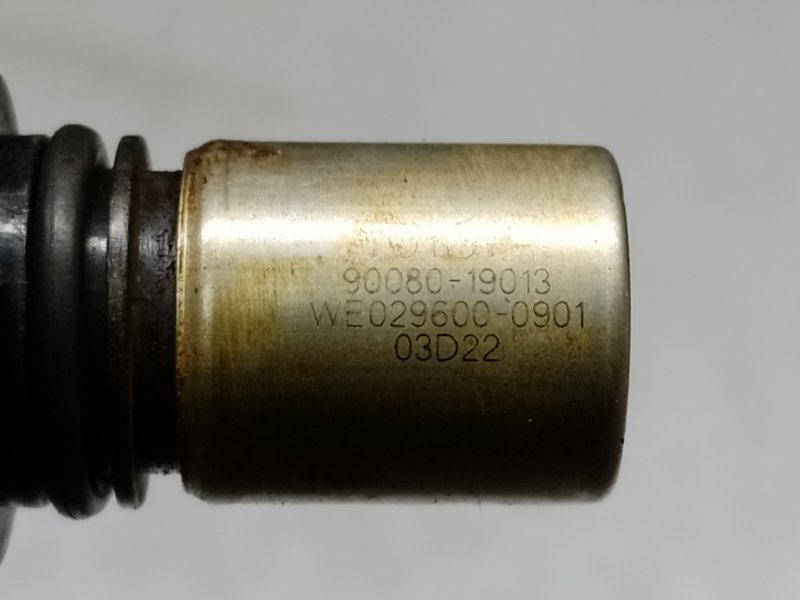 Датчик положения коленвала TOYOTA MATRIX 02-08 ZZE132 1.8L 1ZZ-FE