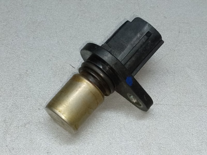 Датчик положения распредвала TOYOTA MATRIX 02-08 2002 ZZE132 1.8L 1ZZ-FE 90080-19014 Б/У