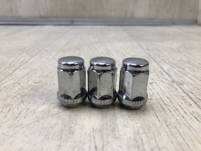 Гайка колесная SUZUKI GRAND VITARA 05-15 2005 Внедорожник 2.0 J20A 09159-12057 Б/У