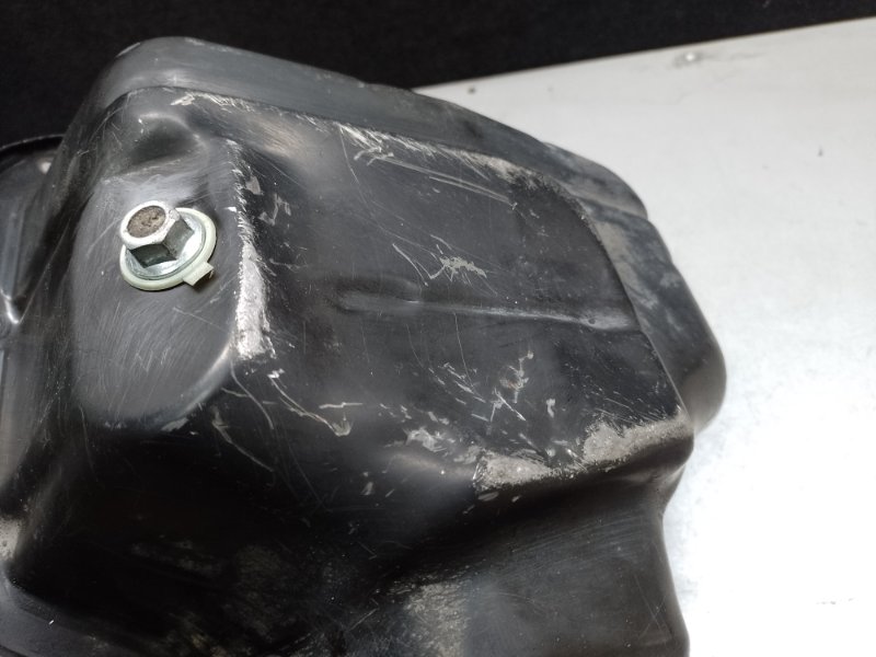 Поддон двигателя MATRIX 02-08 2002 ZZE132 1.8L 1ZZ-FE