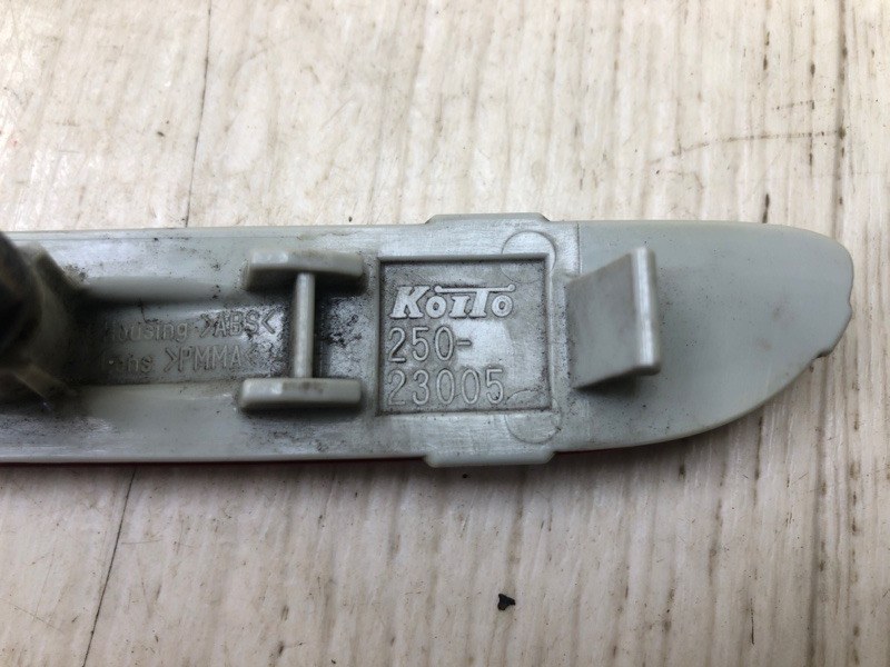 Катафот L левый задний PATHFINDER R52 12-21 2014 3.5L 6