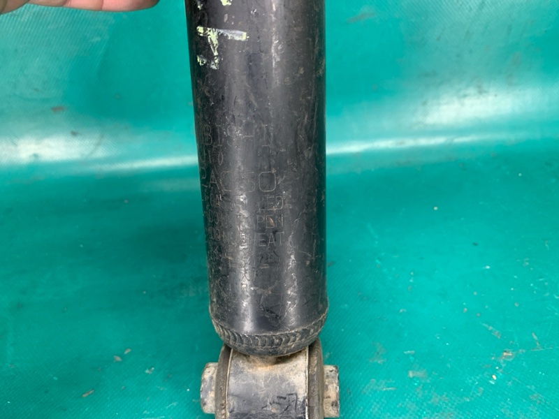 Амортизатор задний OUTLANDER XL 05-13