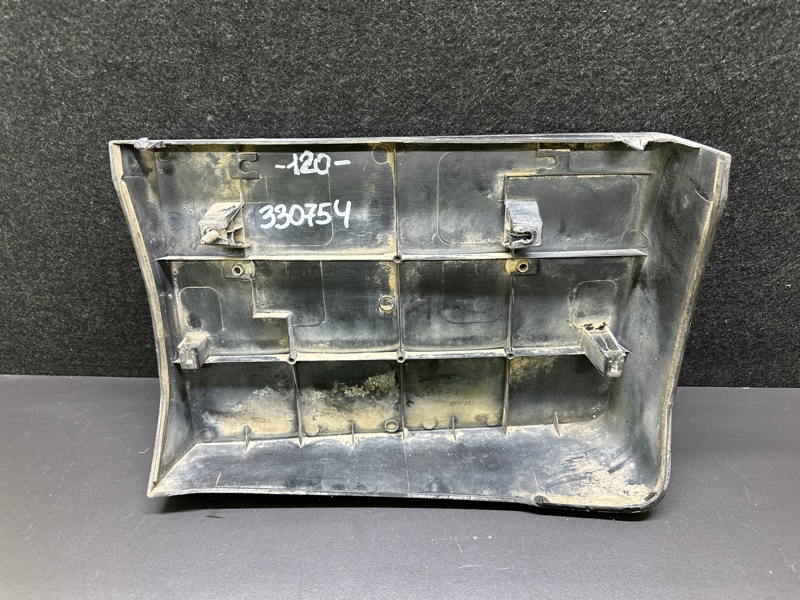 Площадка номерного знака задняя LAND CRUISER PRADO 120 02-09 Площадка номерного знака задняя LAND CRUISER PRADO 120 02-09