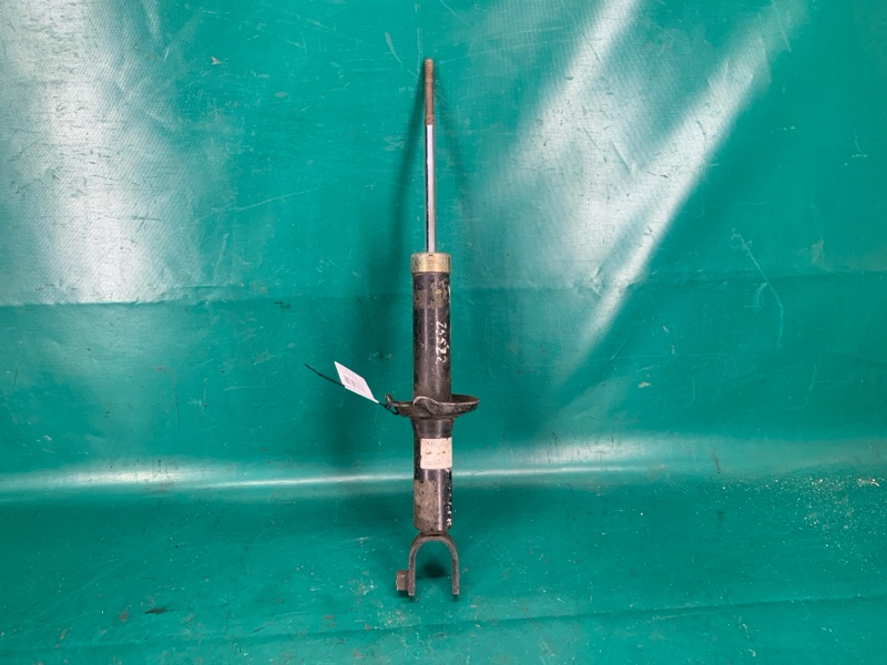 Запчасть амортизатор задний правый HONDA PRELUDE 88-91 52611-SF1-014 Б/У Амортизатор задний правый HONDA PRELUDE 88-91 52611-SF1-014 Б/У