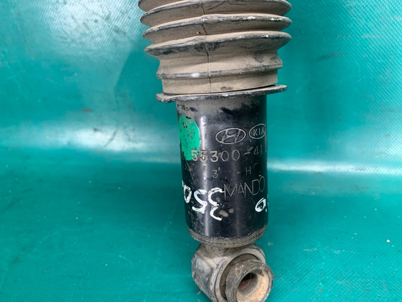 Амортизатор задний правый KIA RIO UB 2011-2017 Амортизатор задний правый KIA RIO UB 2011-2017