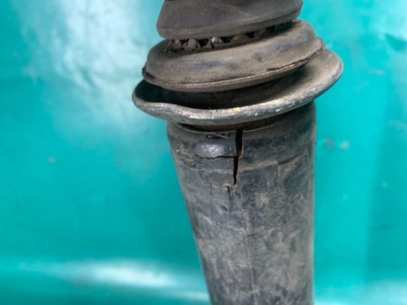 Амортизатор передний правый E2200 E-SERIES 86-04