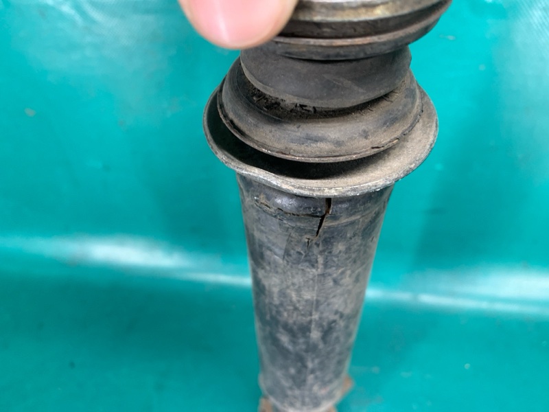 Амортизатор передний правый E2200 E-SERIES 86-04