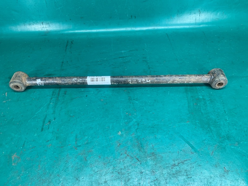 Рычаг задней подвески поперечный нижний задний левый TOYOTA COROLLA E100 91-95 Б/У