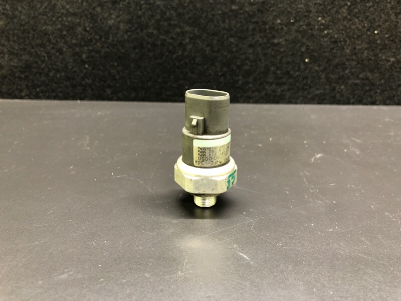 Датчик давления кондиционера CAMRY 30 02-06 2005 ACV30 2.4 2AZFE