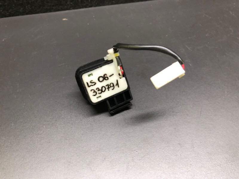 Кнопка регулировки рулевой колонки LS460 06-12