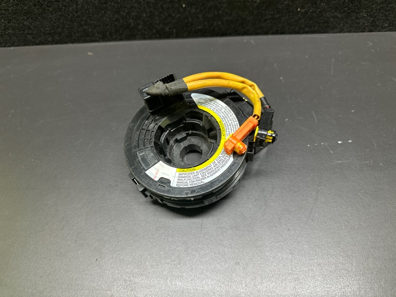 Запчасть шлейф airbag SUZUKI SX4 06-13 37480-64J20 Б/У Шлейф Airbag SUZUKI SX4 06-13 37480-64J20 Б/У