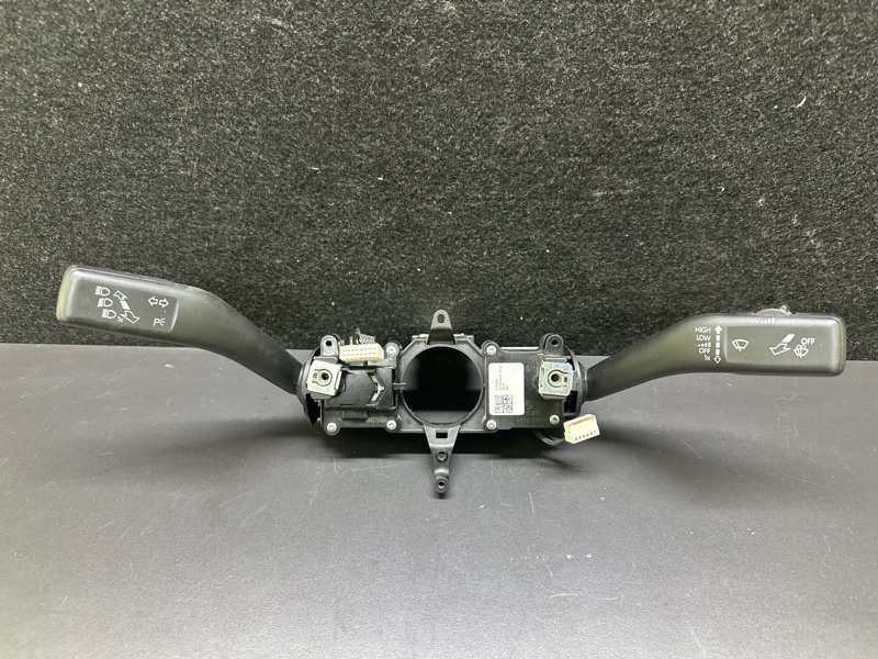 Подрулевой переключатель VOLKSWAGEN PASSAT B8 14- 5K0 953 502 K 9B9 Б/У