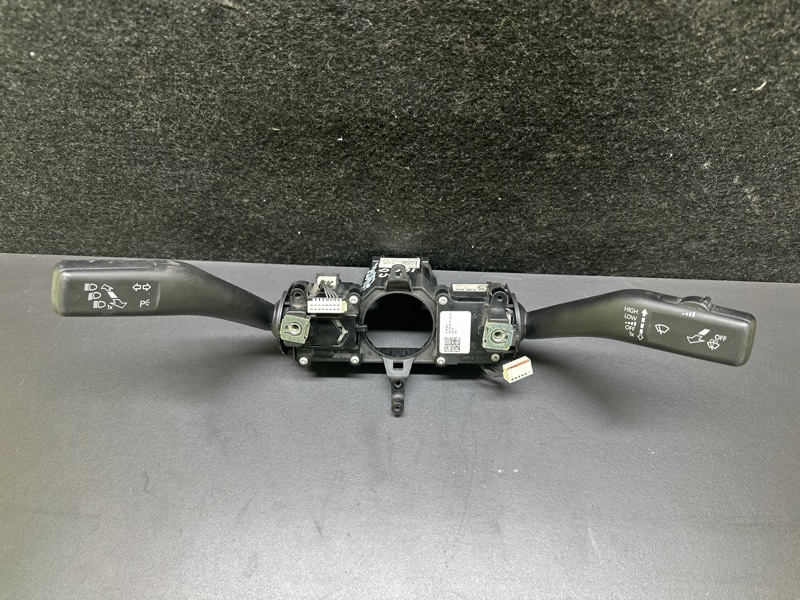 Подрулевой переключатель PASSAT B8 14-