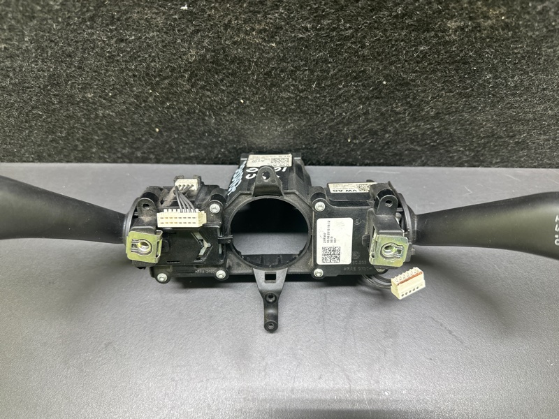 Подрулевой переключатель VOLKSWAGEN PASSAT B8 14-