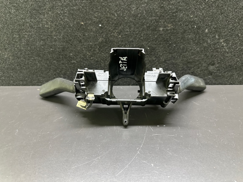 Подрулевой переключатель PASSAT B8 14-