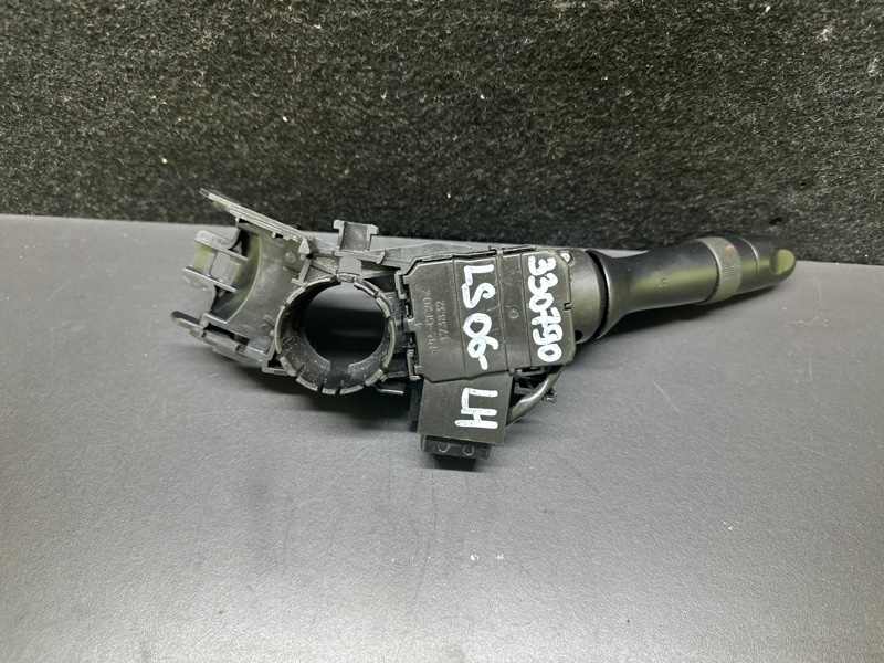 Подрулевой переключатель левый LEXUS LS460 06-12 Подрулевой переключатель левый LEXUS LS460 06-12