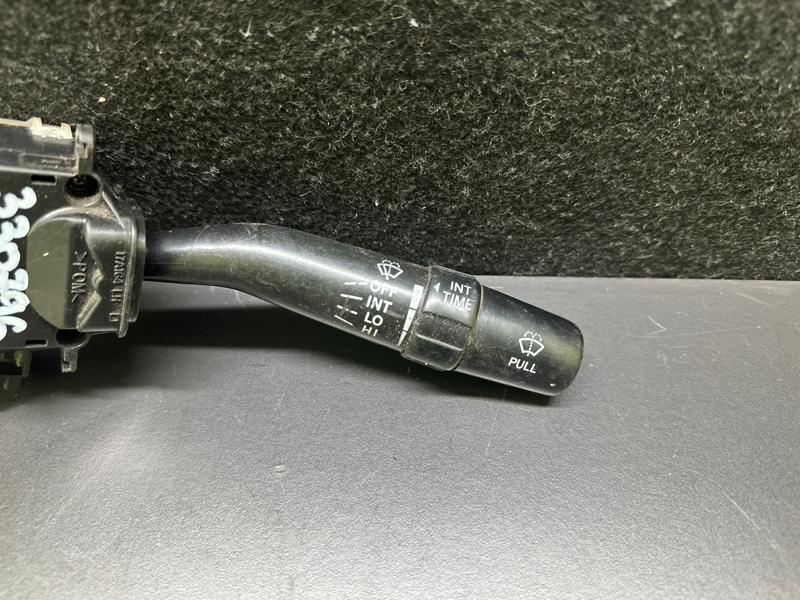 Подрулевой переключатель правый TOYOTA CAMRY 20 96-02 Подрулевой переключатель правый TOYOTA CAMRY 20 96-02