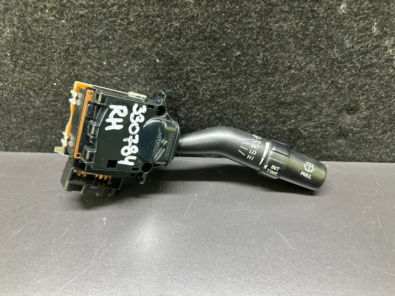 Подрулевой переключатель правый TOYOTA AVALON 99-05 84652-07050 Б/У