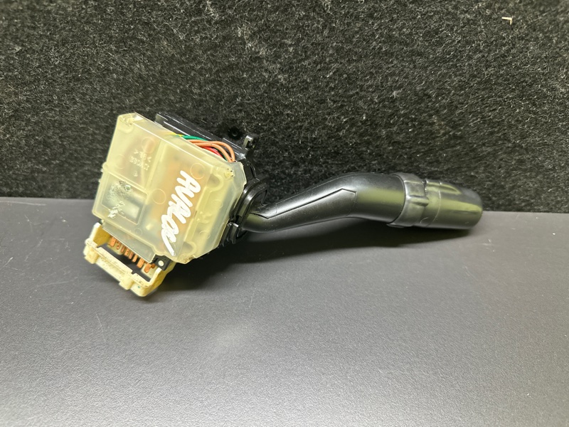 Подрулевой переключатель левый TOYOTA AVALON 99-05