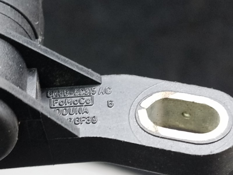 Датчик положения коленвала FORD FOCUS 10-18 2.0 C20HDEX Датчик положения коленвала FORD FOCUS 10-18 2.0 C20HDEX