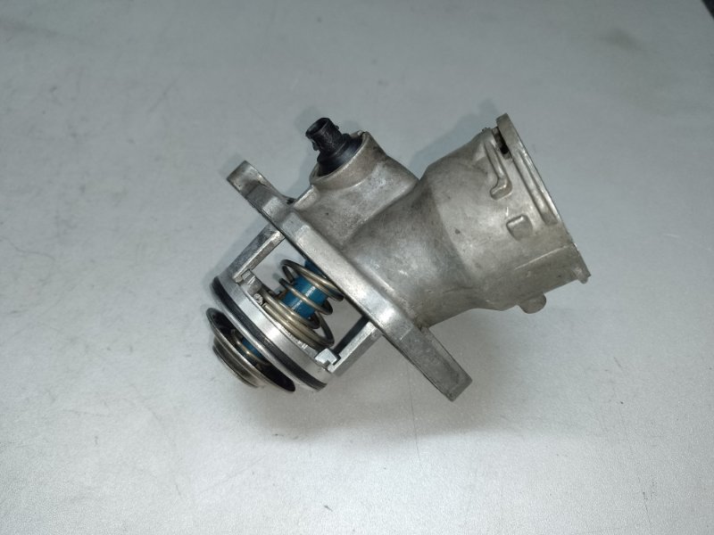 Запчасть термостат MERCEDES E-CLASS W211 02-09 2007 W211 M272964 3.5 A 272 200 04 15 Б/У Термостат MERCEDES E-CLASS W211 02-09 2007 W211 M272964 3.5 A 272 200 04 15 Б/У