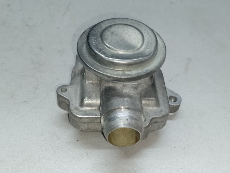 Клапан EGR левый E-CLASS W211 02-09 2007 W211 M272964 3.5 Клапан EGR левый E-CLASS W211 02-09 2007 W211 M272964 3.5