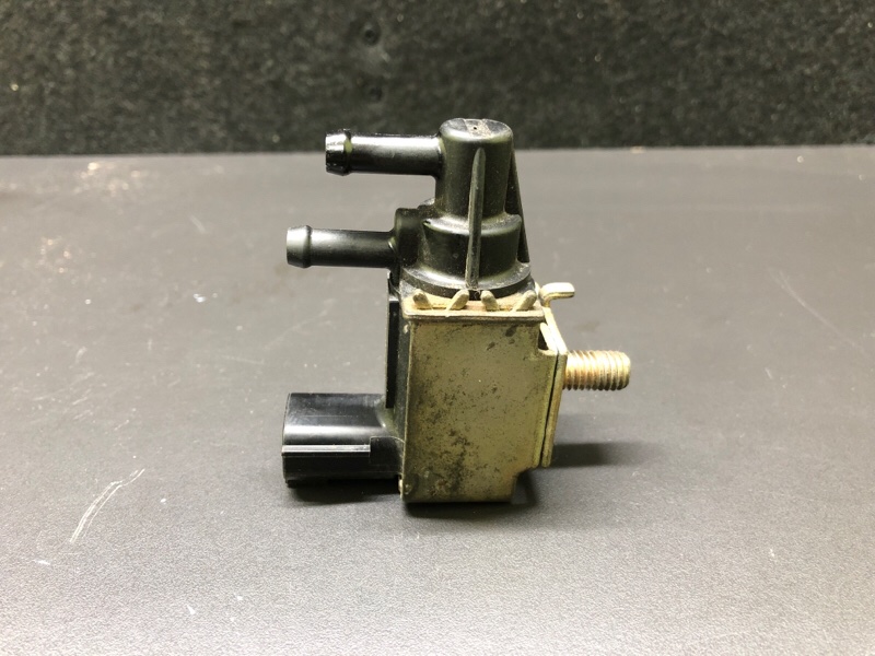 Клапан электромагнитный (вакуумный) G25/G35/G37/Q40 06-14