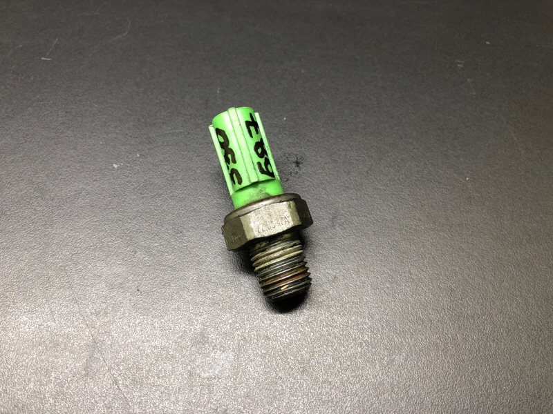 Датчик давления масла ДВС FORD ESCAPE 12-19