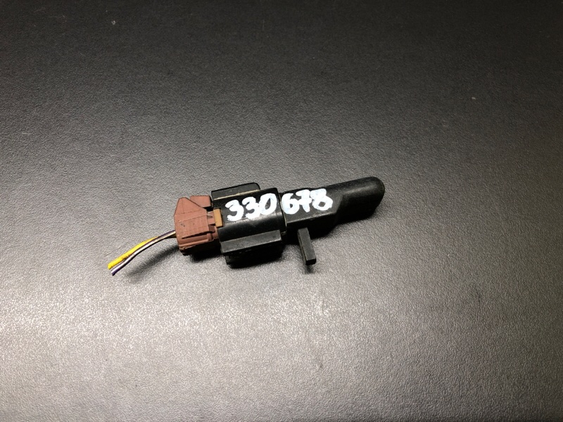 Датчик температуры наружного воздуха MITSUBISHI ECLIPSE 05-08 2008 DK 2.4 4G69 MR283903 Б/У