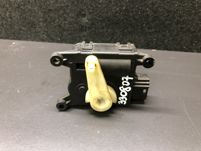 Моторчик заслонки печки SUBARU IMPREZA 11-17 2012 GJ 2.0 FB20B 72131FJ020 Б/У