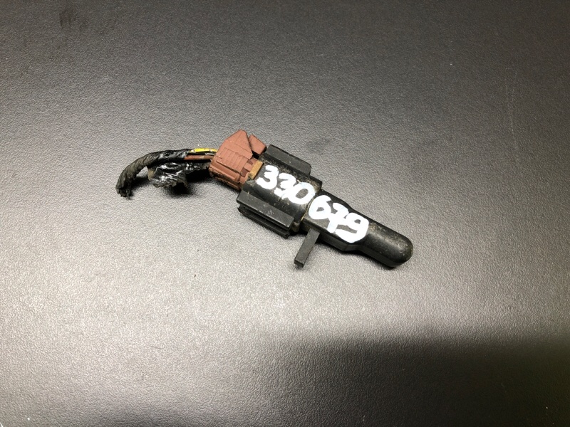 Датчик температуры наружного воздуха MITSUBISHI ECLIPSE 05-08 2008 DK 2.4 4G69 MR283903 Б/У