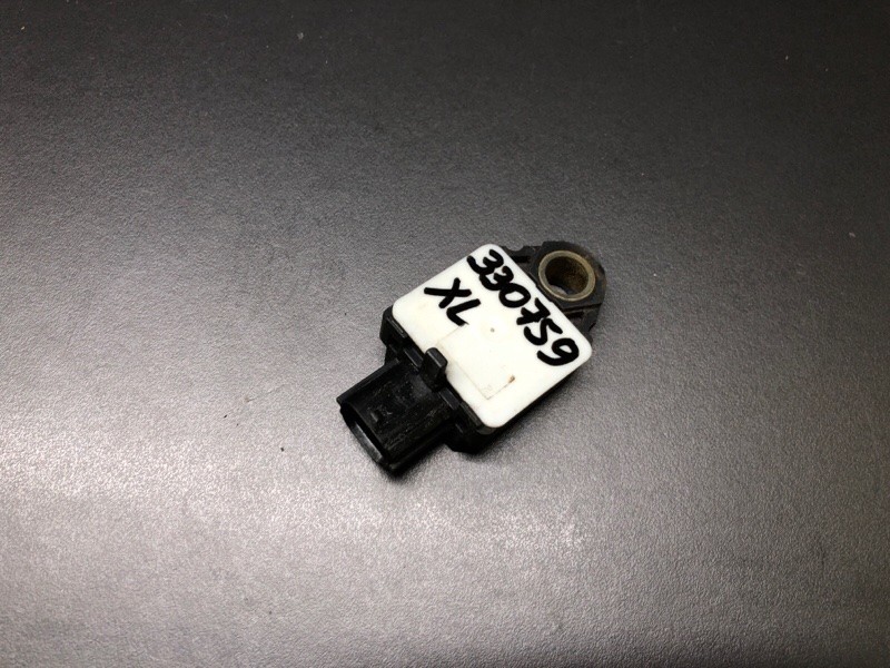 Датчик удара OUTLANDER XL 05-13 Датчик удара OUTLANDER XL 05-13