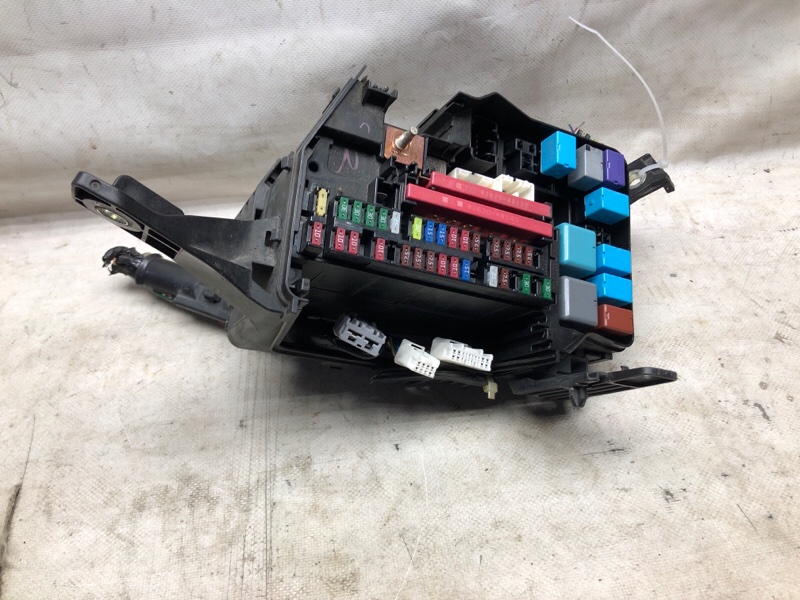 Блок предохранителей моторный отсек LEXUS RX350/450 09-15 2011 3.5 2GR-FE 82620-48120 Б/У